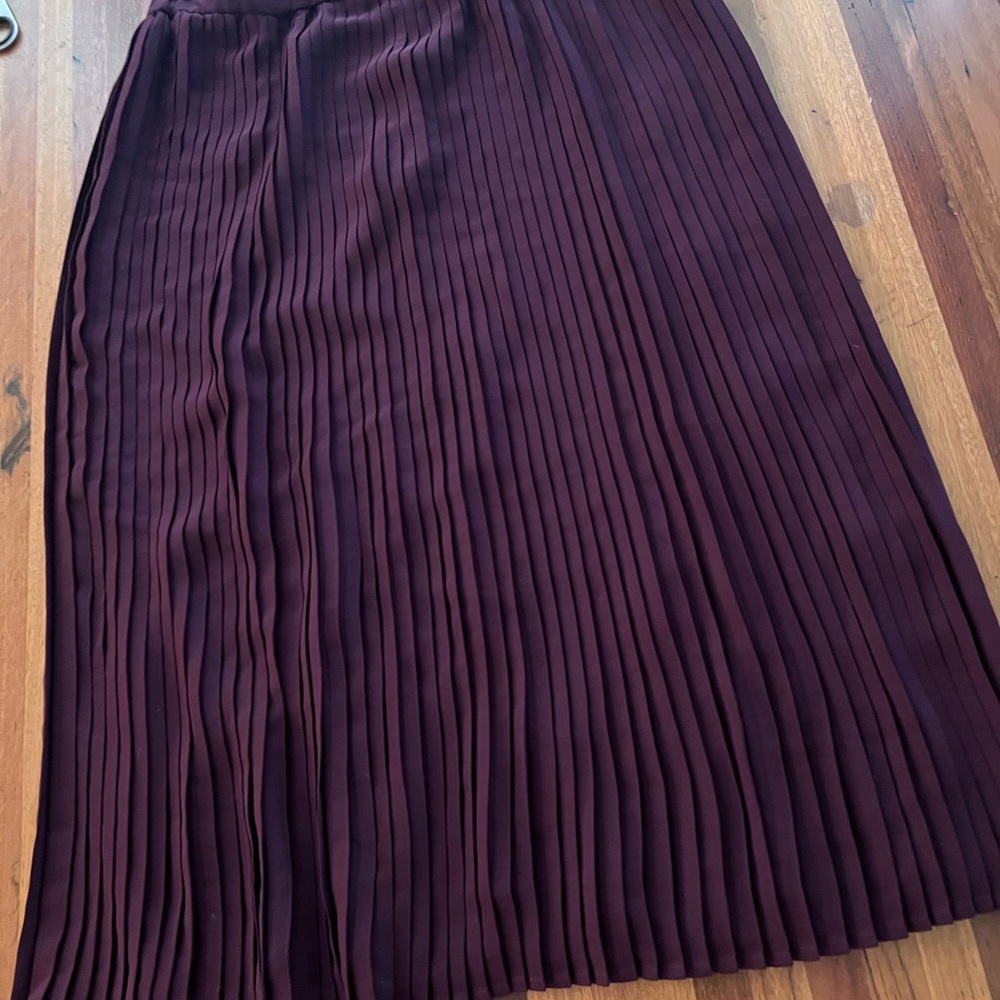 Eileen Fisher Elegant Purple Pleated Skirt